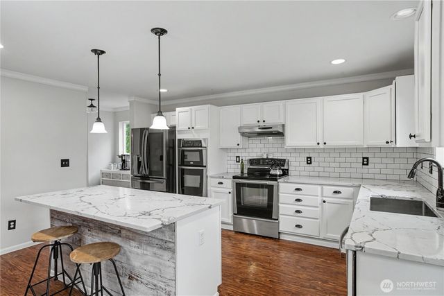 20221 52nd Avenue E, Spanaway, WA 98387