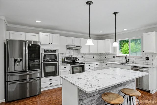 20221 52nd Avenue E, Spanaway, WA 98387