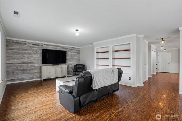 20221 52nd Avenue E, Spanaway, WA 98387