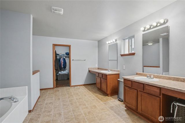 20221 52nd Avenue E, Spanaway, WA 98387