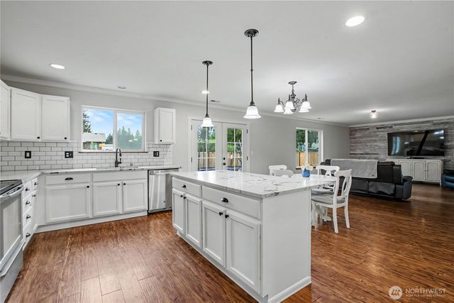 20221 52nd Avenue E, Spanaway, WA 98387