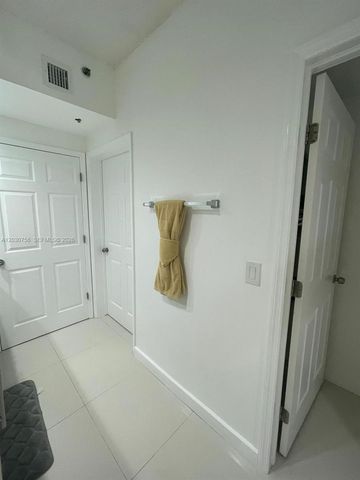 3255 NE 184th Street 12114, Aventura, FL 33160