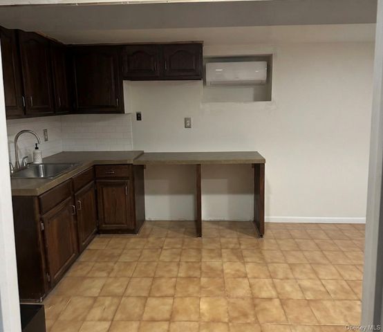 3058 Barkley Avenue, Bronx, NY 10465