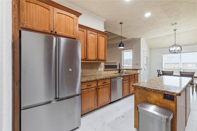 1203 Beacon Court, College Station, TX 77845