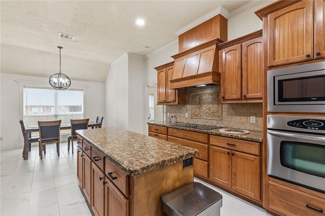 1203 Beacon Court, College Station, TX 77845