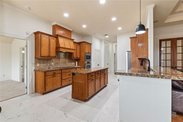 1203 Beacon Court, College Station, TX 77845