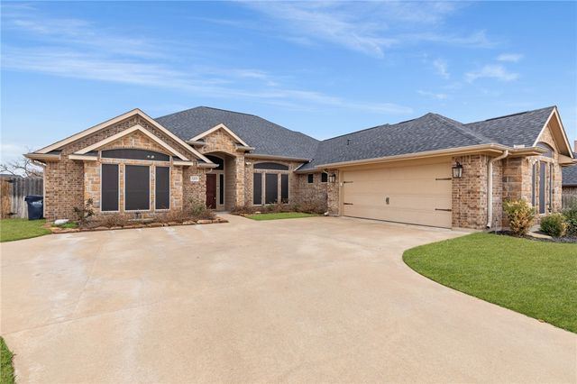 1203 Beacon Court, College Station, TX 77845