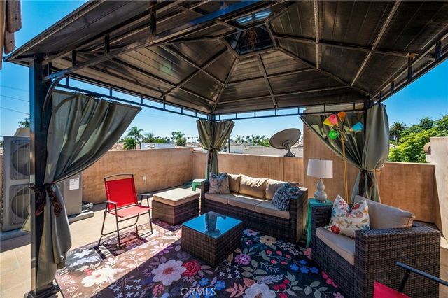 132 Park, Long Beach, CA 90803