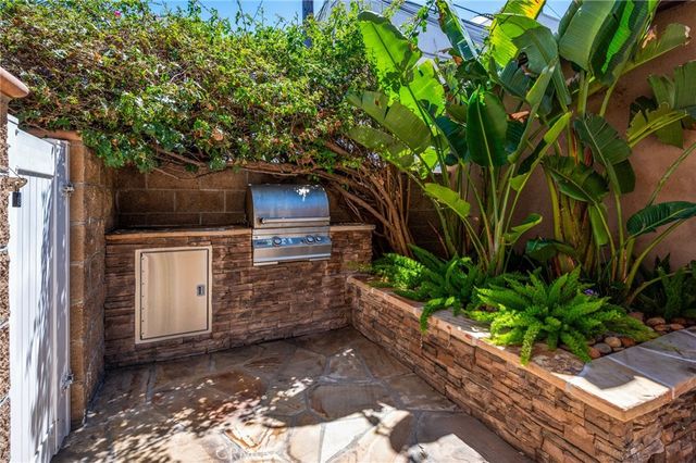 132 Park, Long Beach, CA 90803