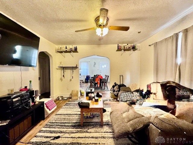 2824 S Smithville Road, Dayton, OH 45420