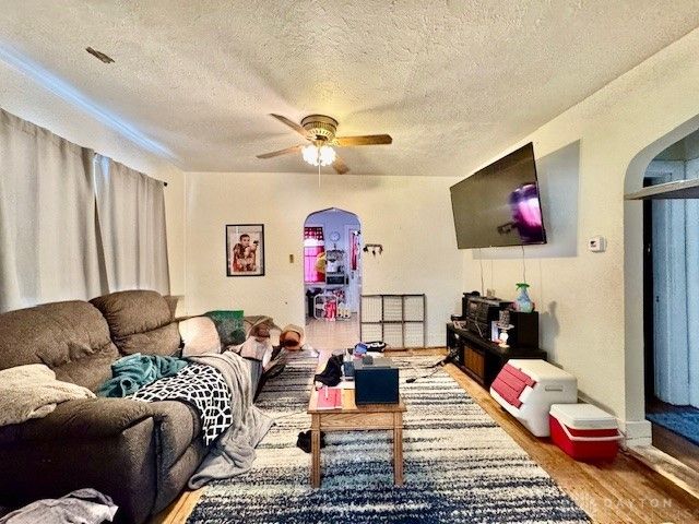 2824 S Smithville Road, Dayton, OH 45420