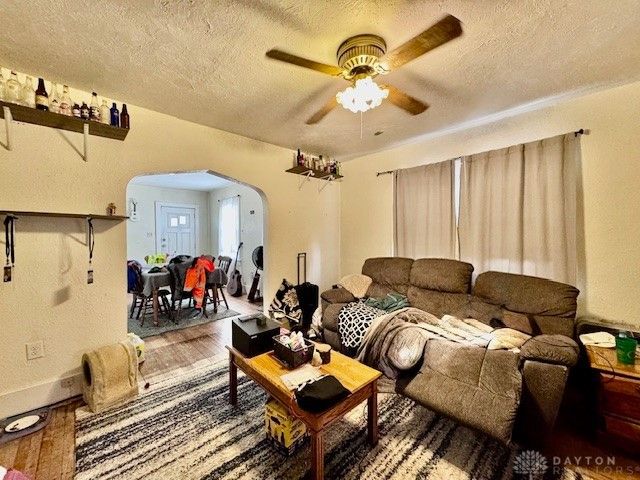 2824 S Smithville Road, Dayton, OH 45420