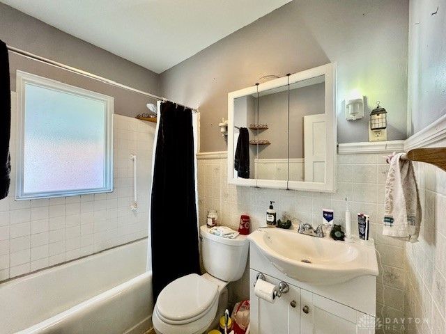 2824 S Smithville Road, Dayton, OH 45420