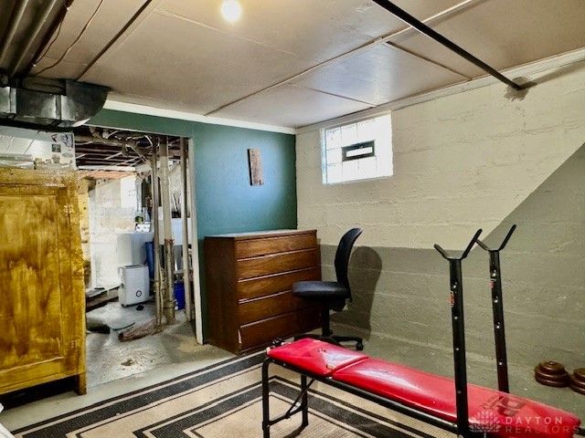 2824 S Smithville Road, Dayton, OH 45420