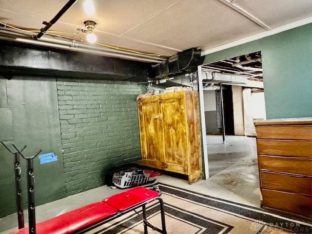 2824 S Smithville Road, Dayton, OH 45420