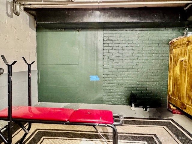 2824 S Smithville Road, Dayton, OH 45420