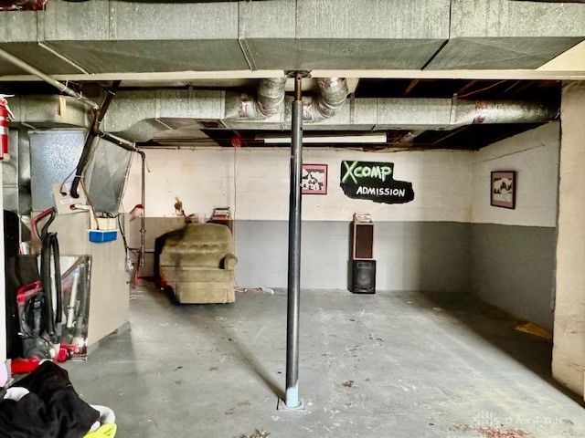 2824 S Smithville Road, Dayton, OH 45420