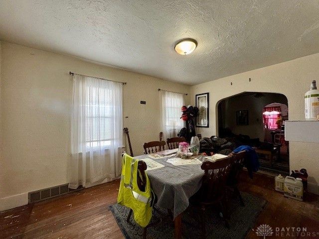 2824 S Smithville Road, Dayton, OH 45420