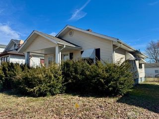 2824 S Smithville Road, Dayton, OH 45420