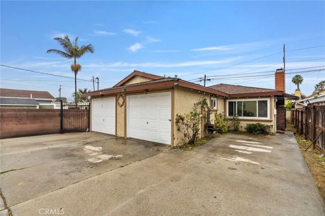 4555 W 160th Street, Lawndale, CA 90260