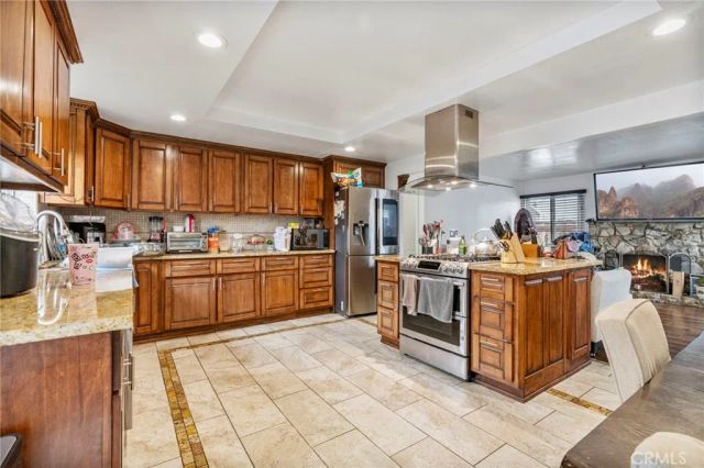 4555 W 160th Street, Lawndale, CA 90260