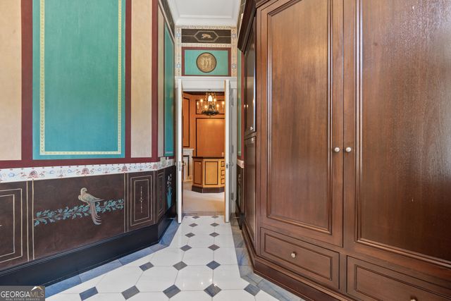 617 Dixie Avenue, Madison, GA 30650