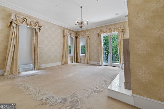 617 Dixie Avenue, Madison, GA 30650