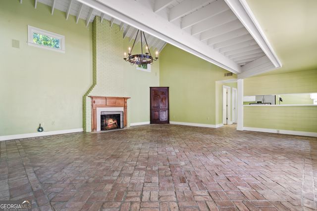 617 Dixie Avenue, Madison, GA 30650