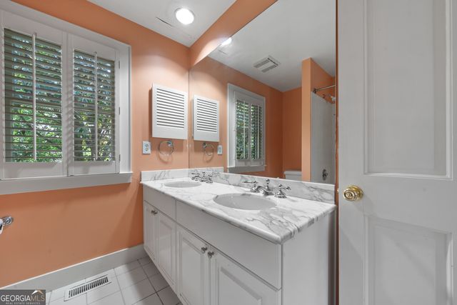 617 Dixie Avenue, Madison, GA 30650