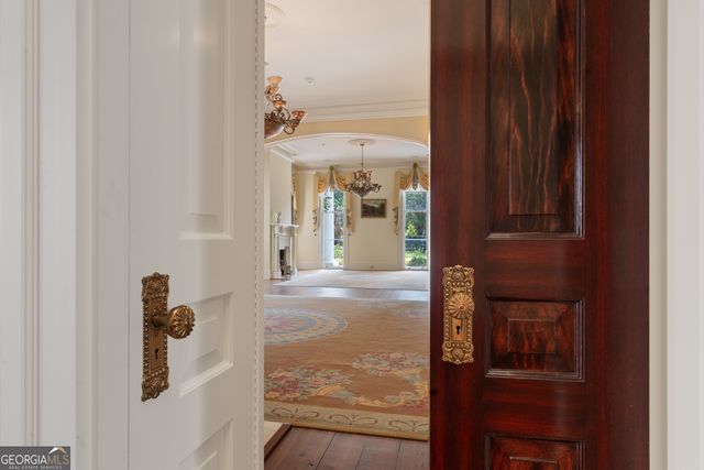 617 Dixie Avenue, Madison, GA 30650