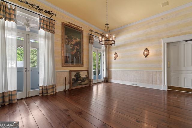 617 Dixie Avenue, Madison, GA 30650