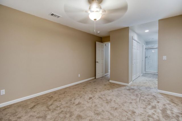 2204 Orchard Park Way, Modesto, CA 95355