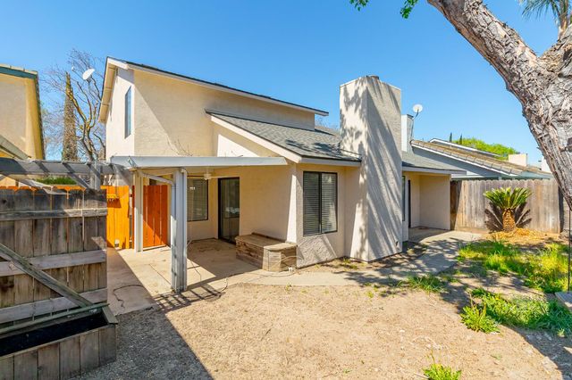 2204 Orchard Park Way, Modesto, CA 95355