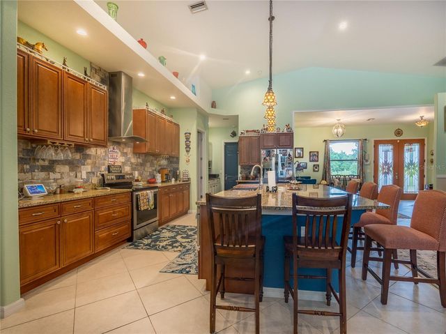 21750 E STATE ROAD 64, Bradenton, FL 34212