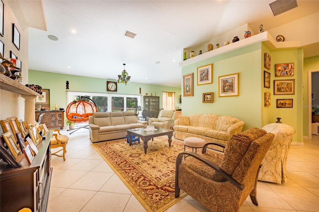 Image 25 of property listing at 21750 E STATE ROAD 64, Bradenton, FL 34212
