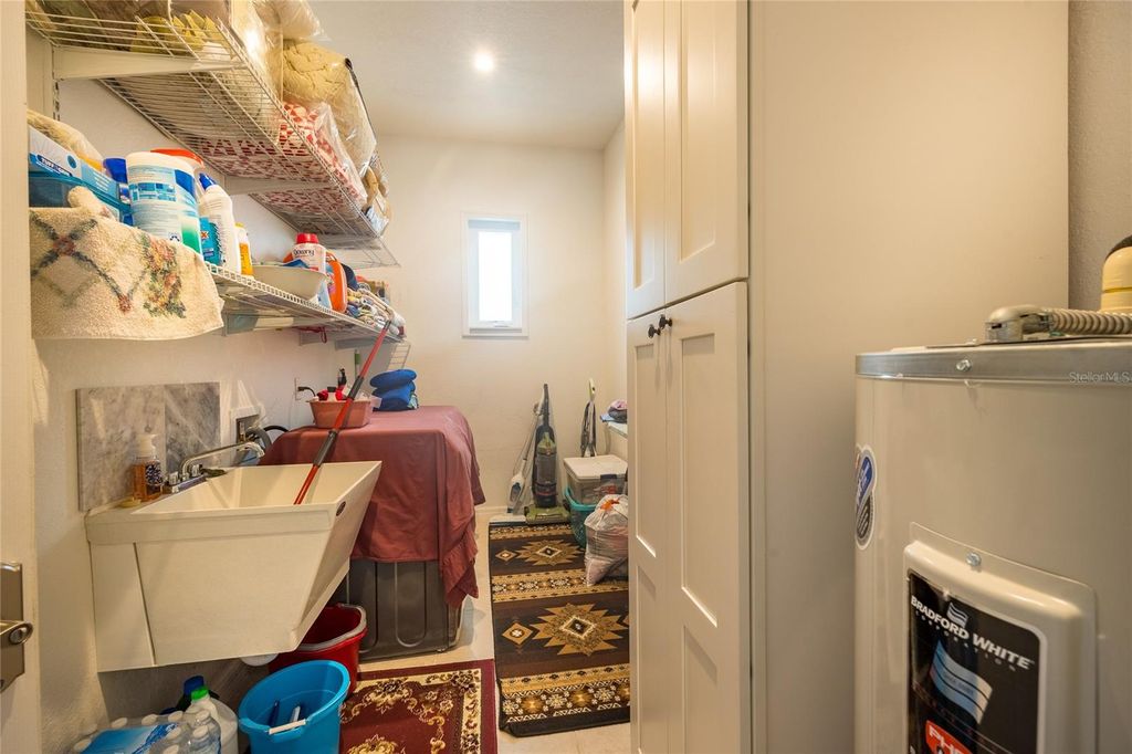 Image 45 of property listing at 21750 E STATE ROAD 64, Bradenton, FL 34212