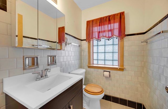 14233 S Wentworth Avenue, Riverdale, IL 60827