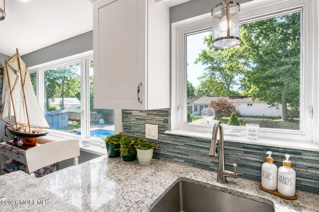 1031 Zircon Drive, Toms River, NJ 08753