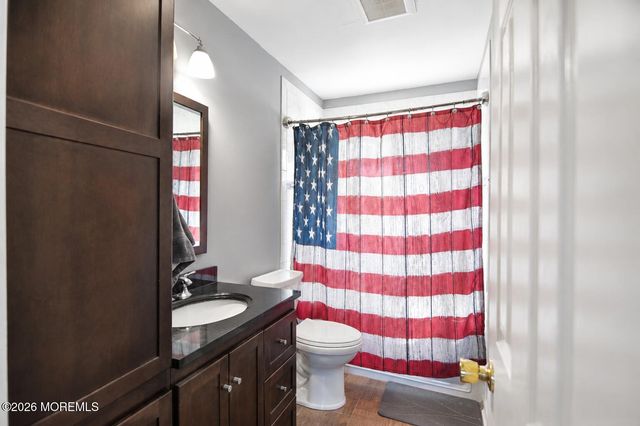 1031 Zircon Drive, Toms River, NJ 08753