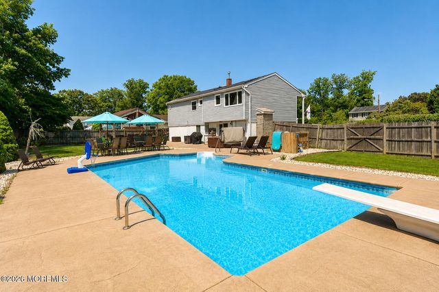 1031 Zircon Drive, Toms River, NJ 08753