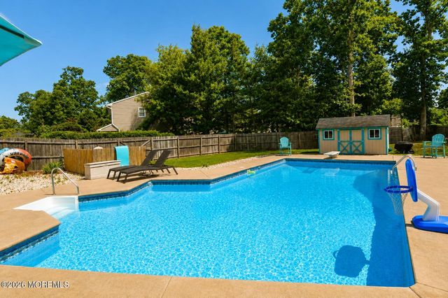 1031 Zircon Drive, Toms River, NJ 08753