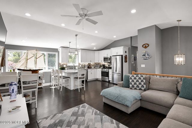 1031 Zircon Drive, Toms River, NJ 08753