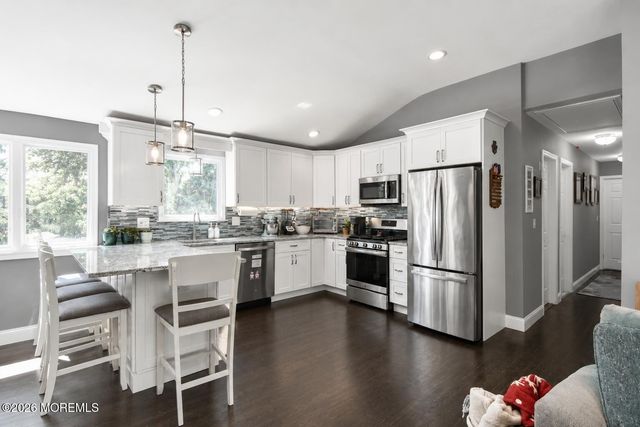 1031 Zircon Drive, Toms River, NJ 08753