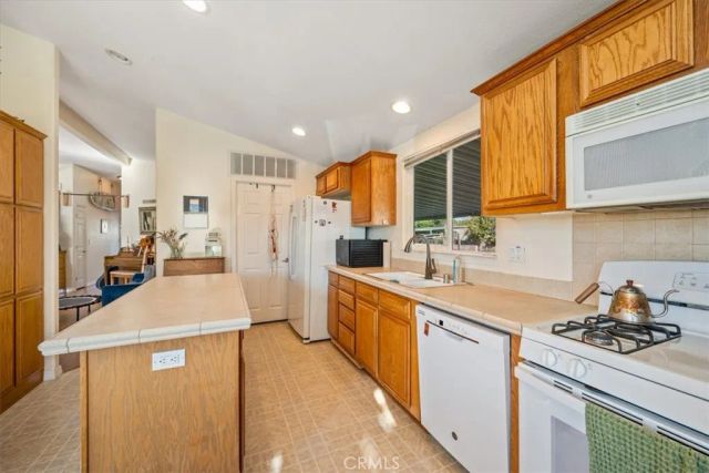 393 Uranus Court, Nipomo, CA 93444