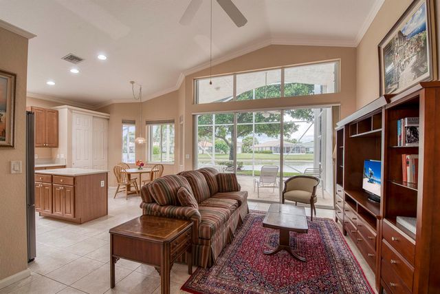 9270 Heron Cove Drive, West Palm Beach, FL 33411