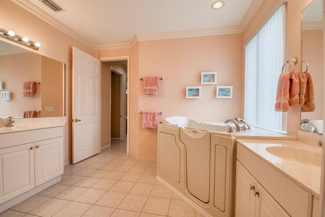 9270 Heron Cove Drive, West Palm Beach, FL 33411