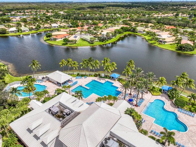 9270 Heron Cove Drive, West Palm Beach, FL 33411