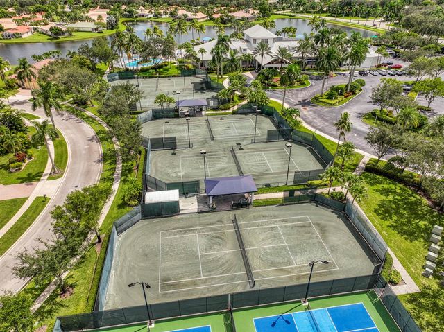 9270 Heron Cove Drive, West Palm Beach, FL 33411