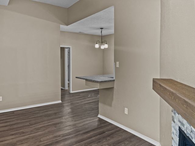 9600 Royal Lane 112, Dallas, TX 75243