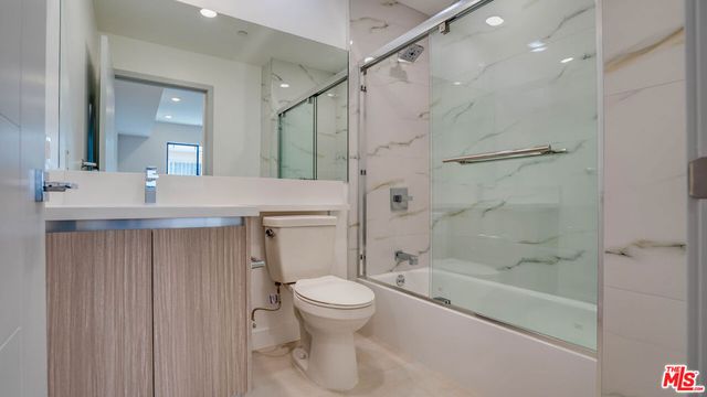 1540 S Hayworth Avenue 202, Los Angeles, CA 90035